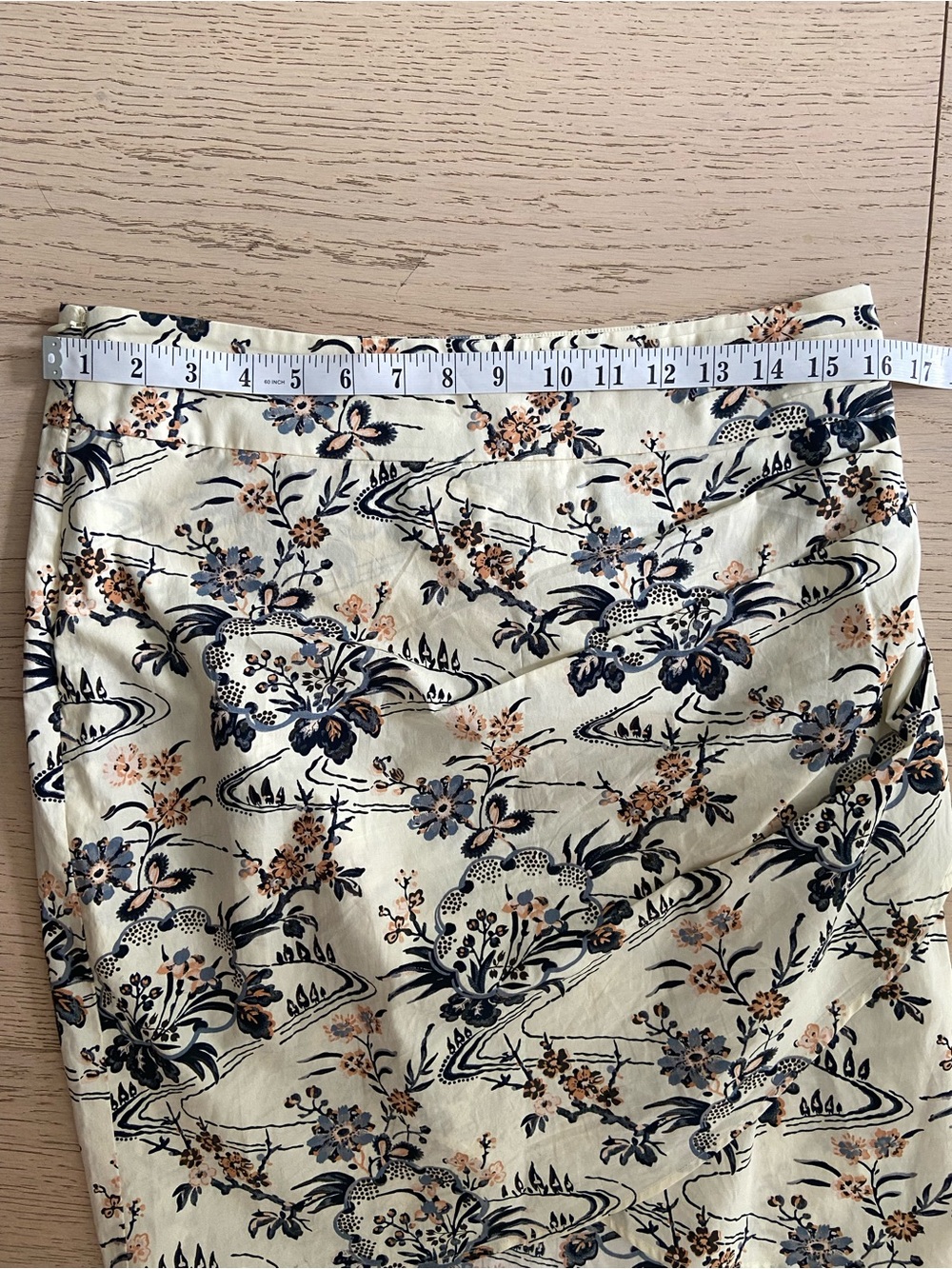BA&SH Falco Cotton Floral Tulip Skirt Ecru Size 8 High Waist Draped - Picture 8 of 9
